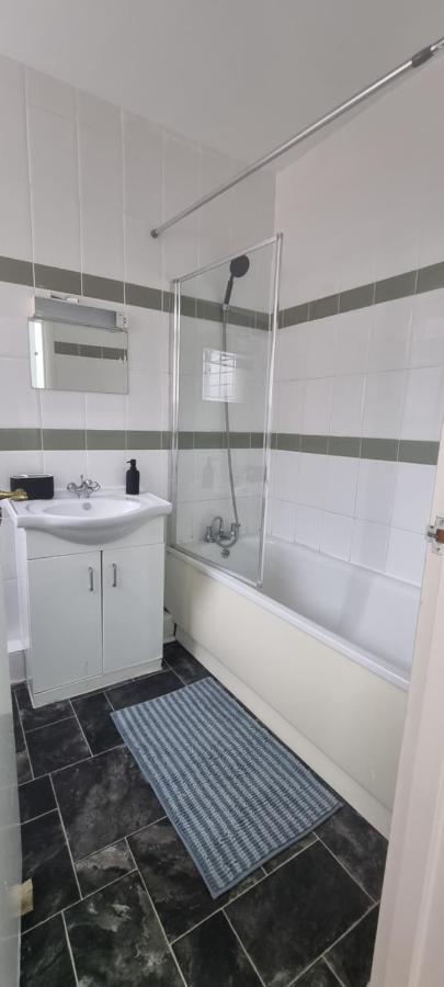 Cricklewood Broadway Guest Home Лондон Екстер'єр фото