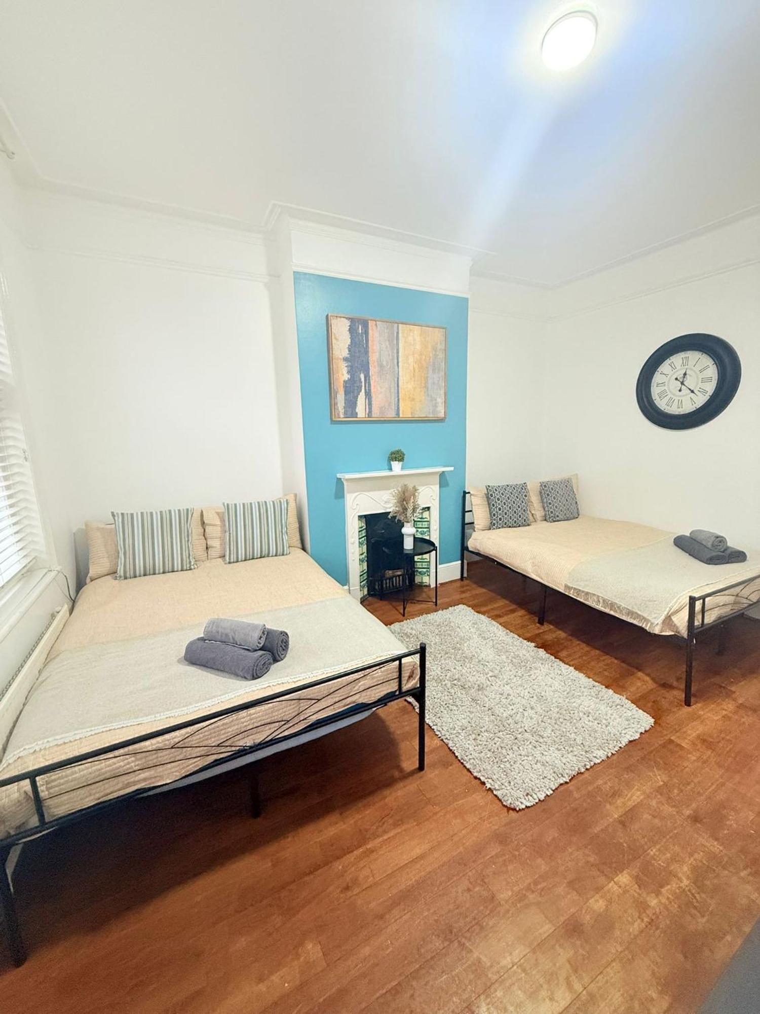 Cricklewood Broadway Guest Home Лондон Екстер'єр фото